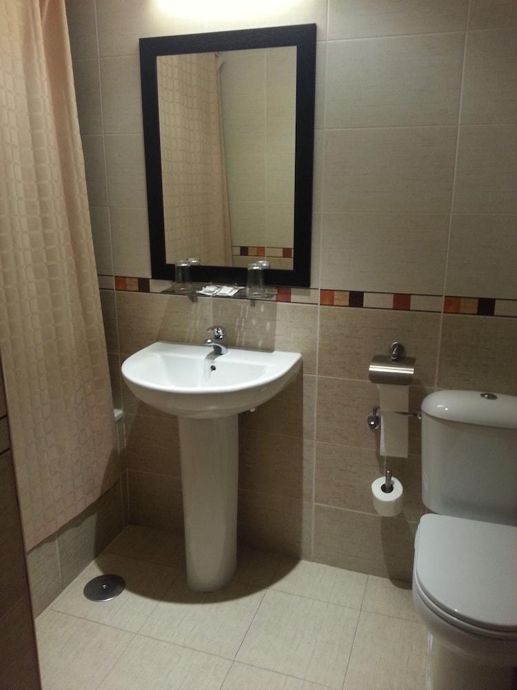 Hostal El Arco Мехорада дел Кампо Екстериор снимка